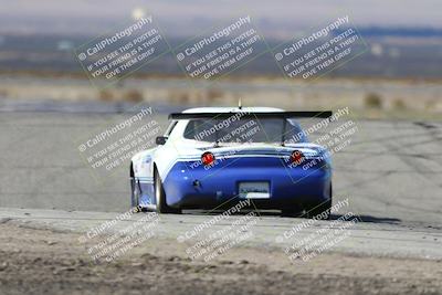 media/Oct-26-2025-CalClub SCCA (Sun) [[8ce1e69566]]/Group 2/Grapevine/